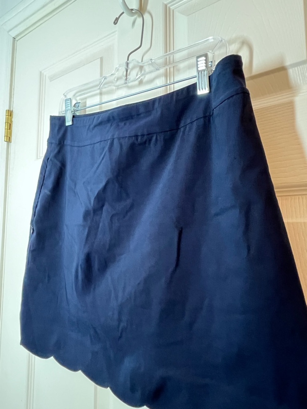 J McLaughlin Scallop-Hem Skort in Navy Blue Size Medium - Picture 3 of 10